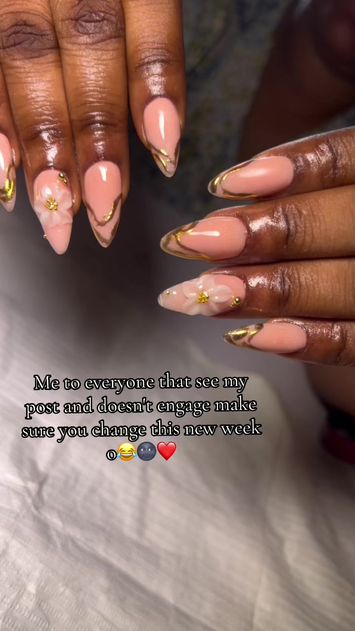 @Lash&nail artist in Ile-ife