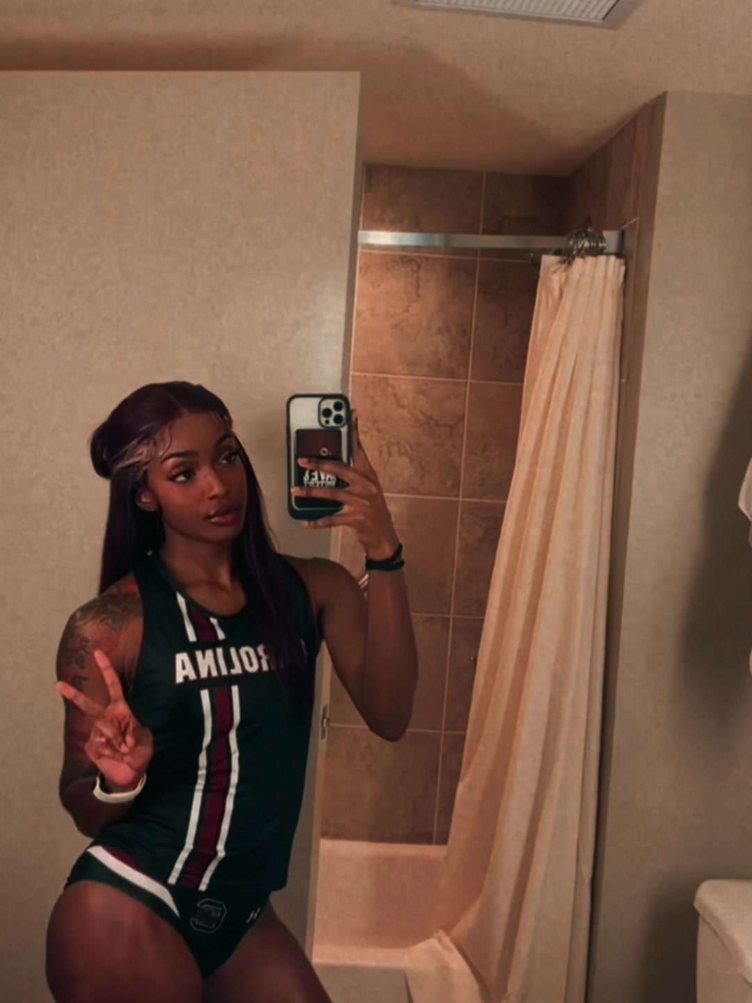 @Imanidaniellee
