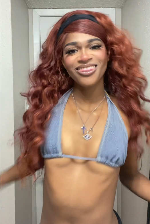@LariahDeanne