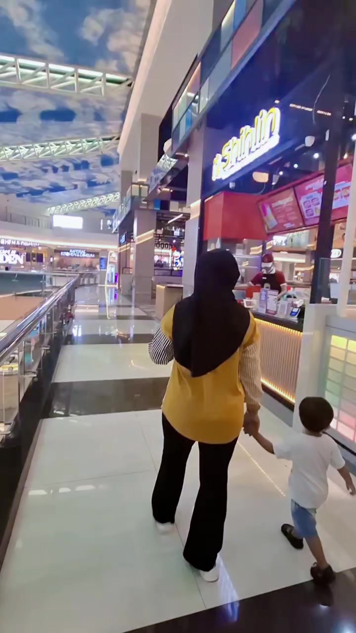 @Sofybintang