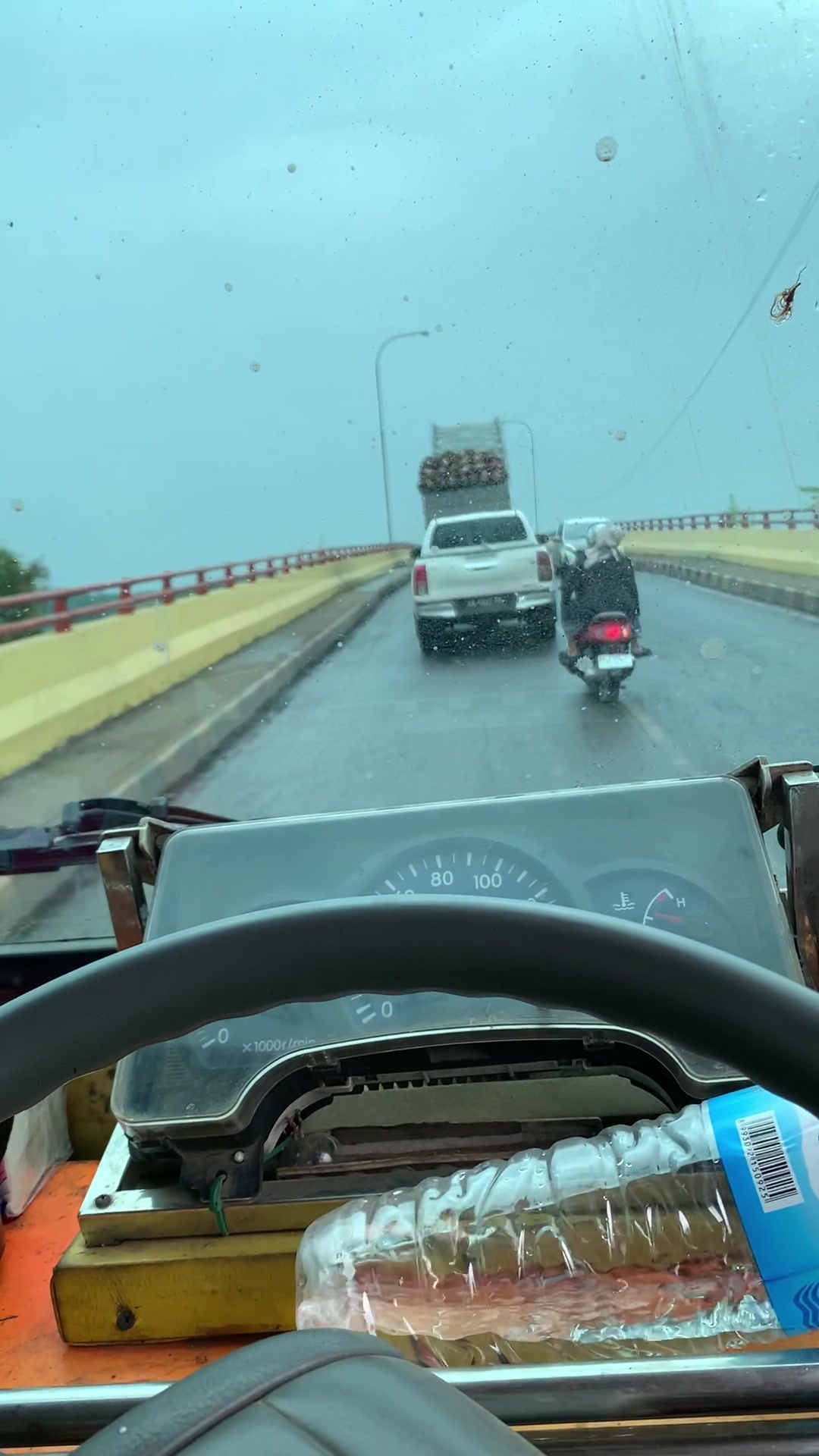 @andikaferel