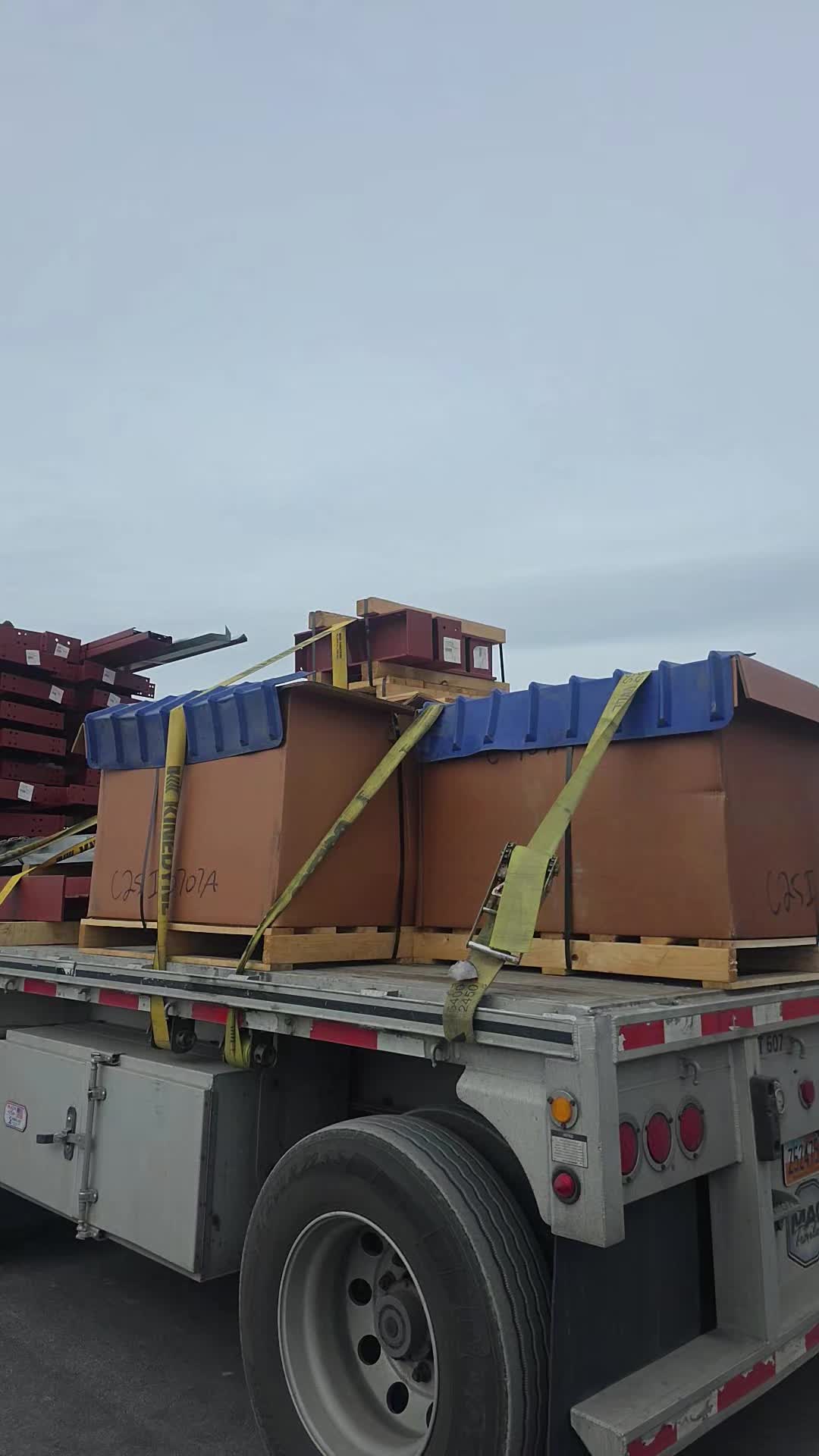 @TruckerChickJenn