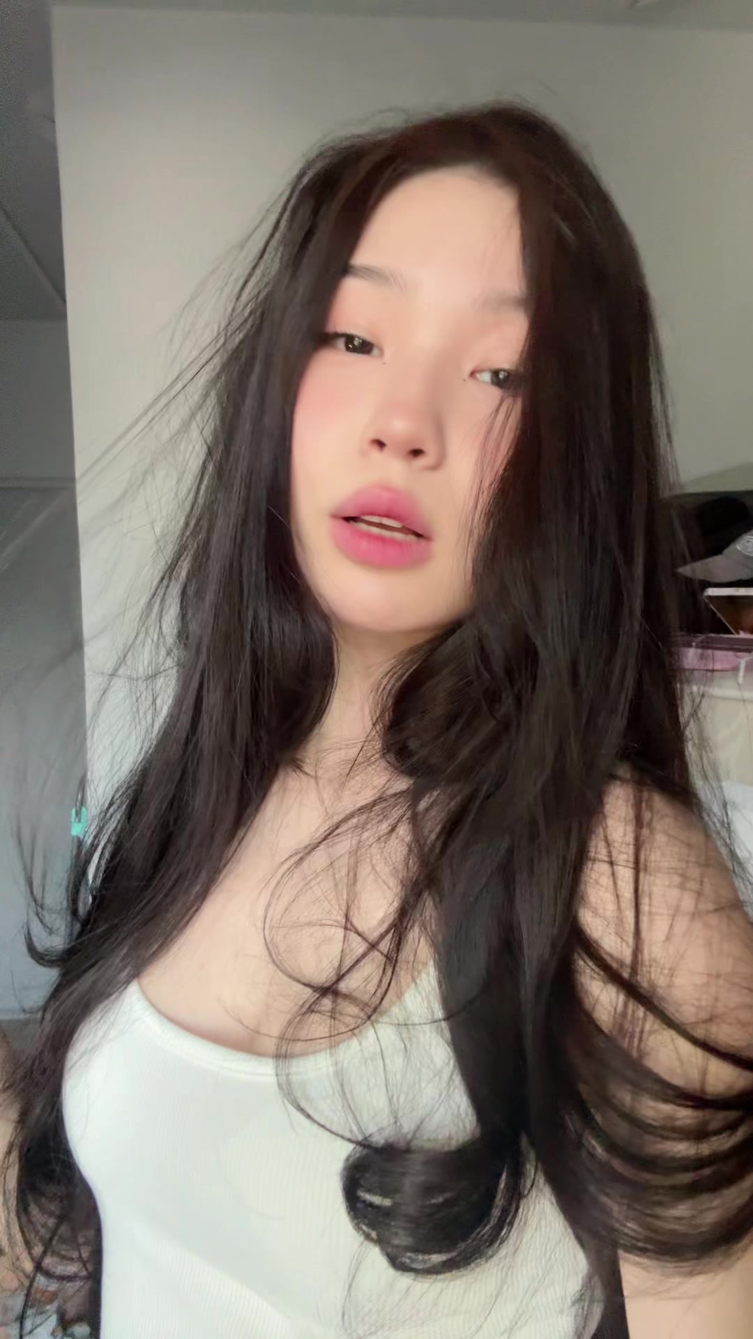 @2,184.8<33