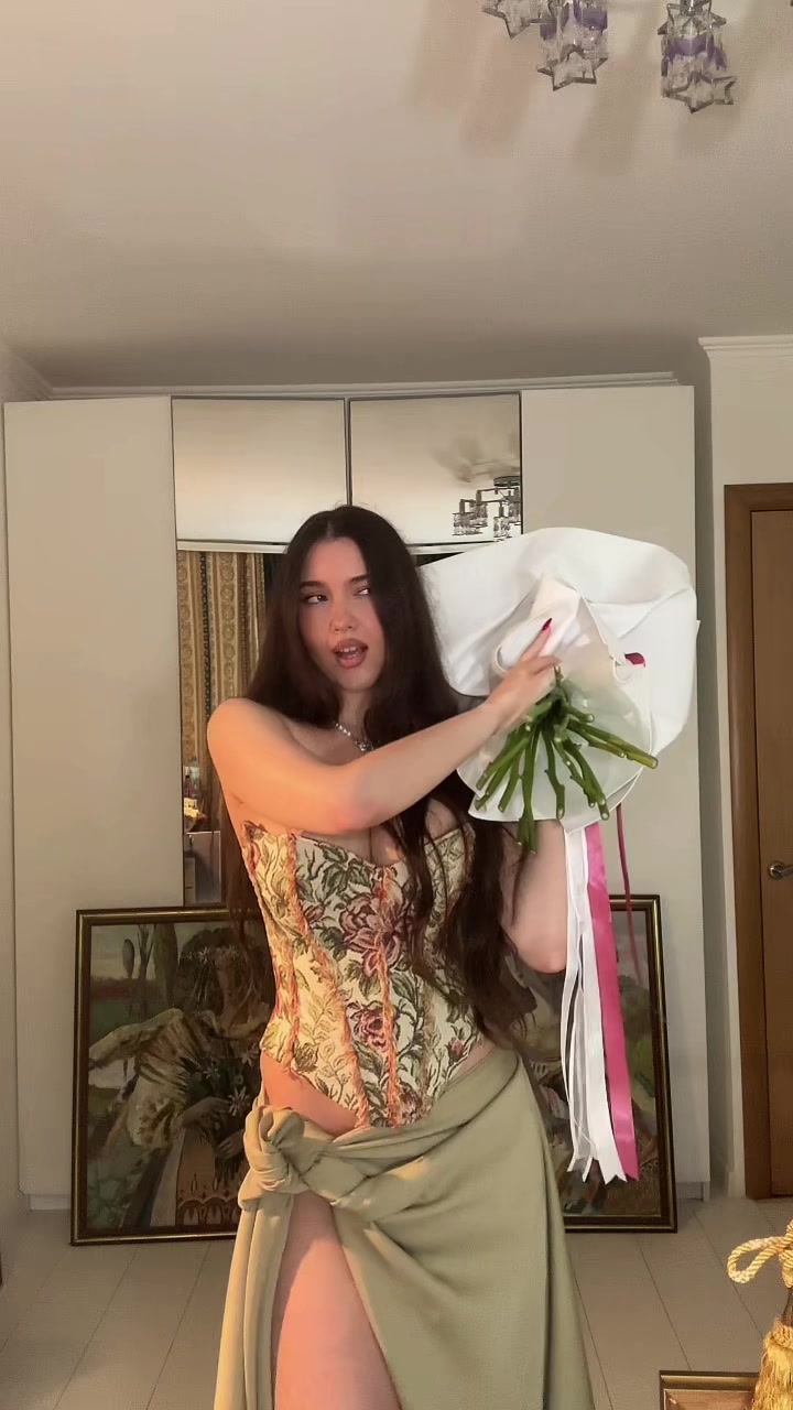@shecuki