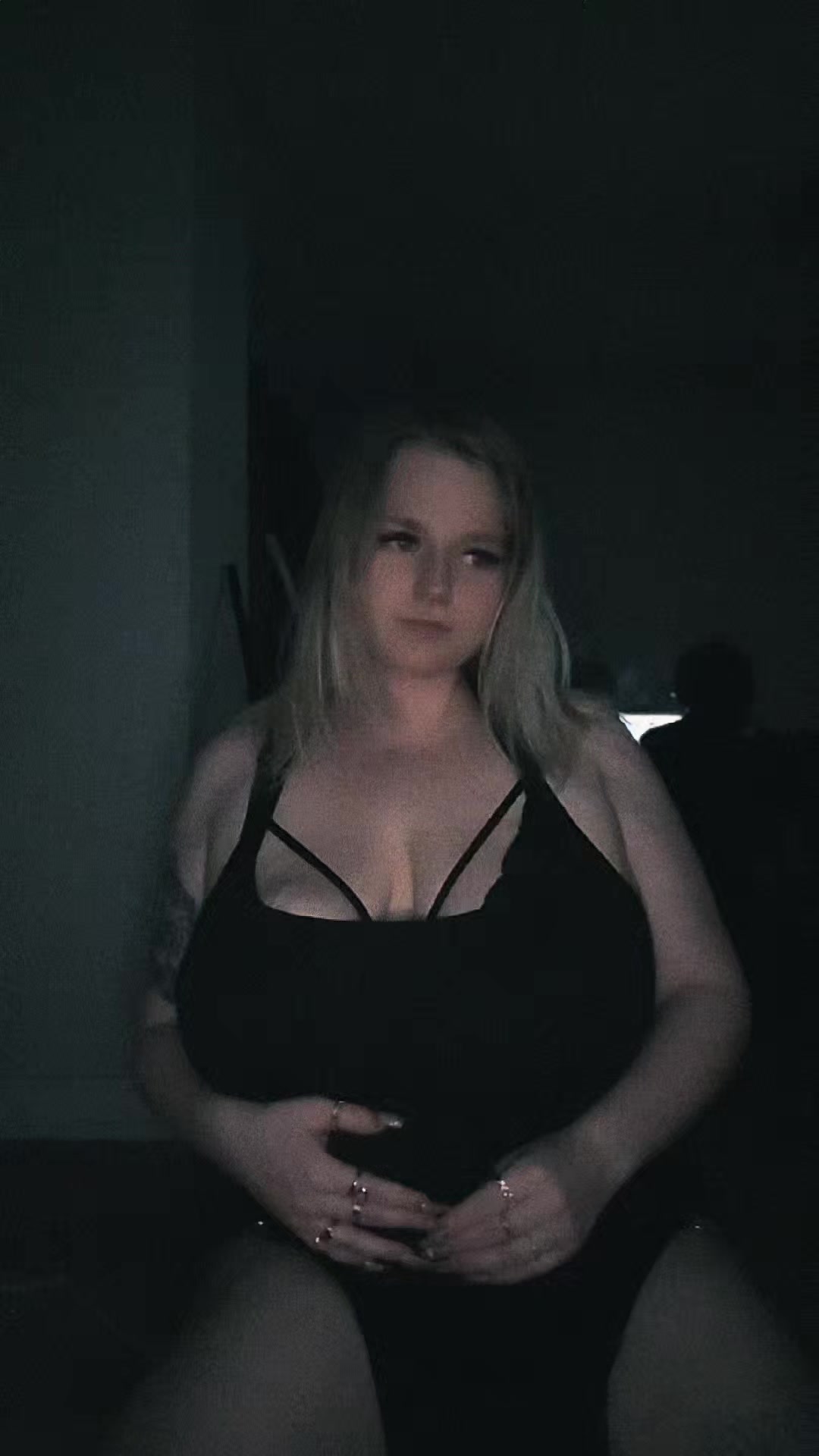 @𖣂🪱𝒽𝓎𝓁𝑒𝓇💫𖣂