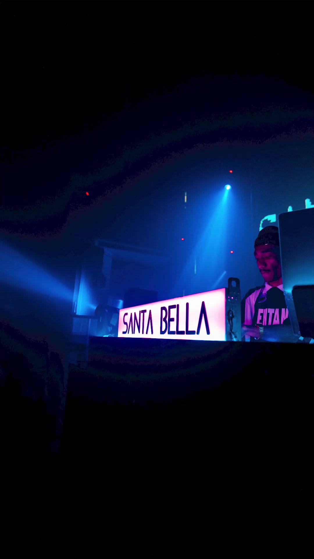 @SANTA BELLA