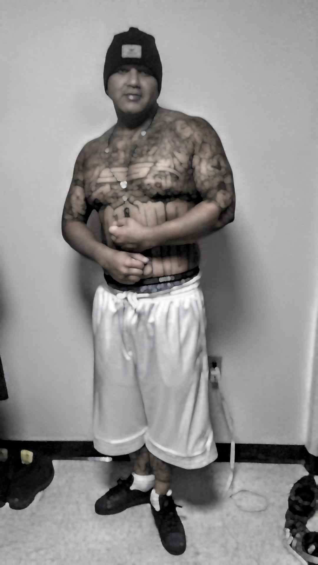 @THEGRITTYNEEDDE