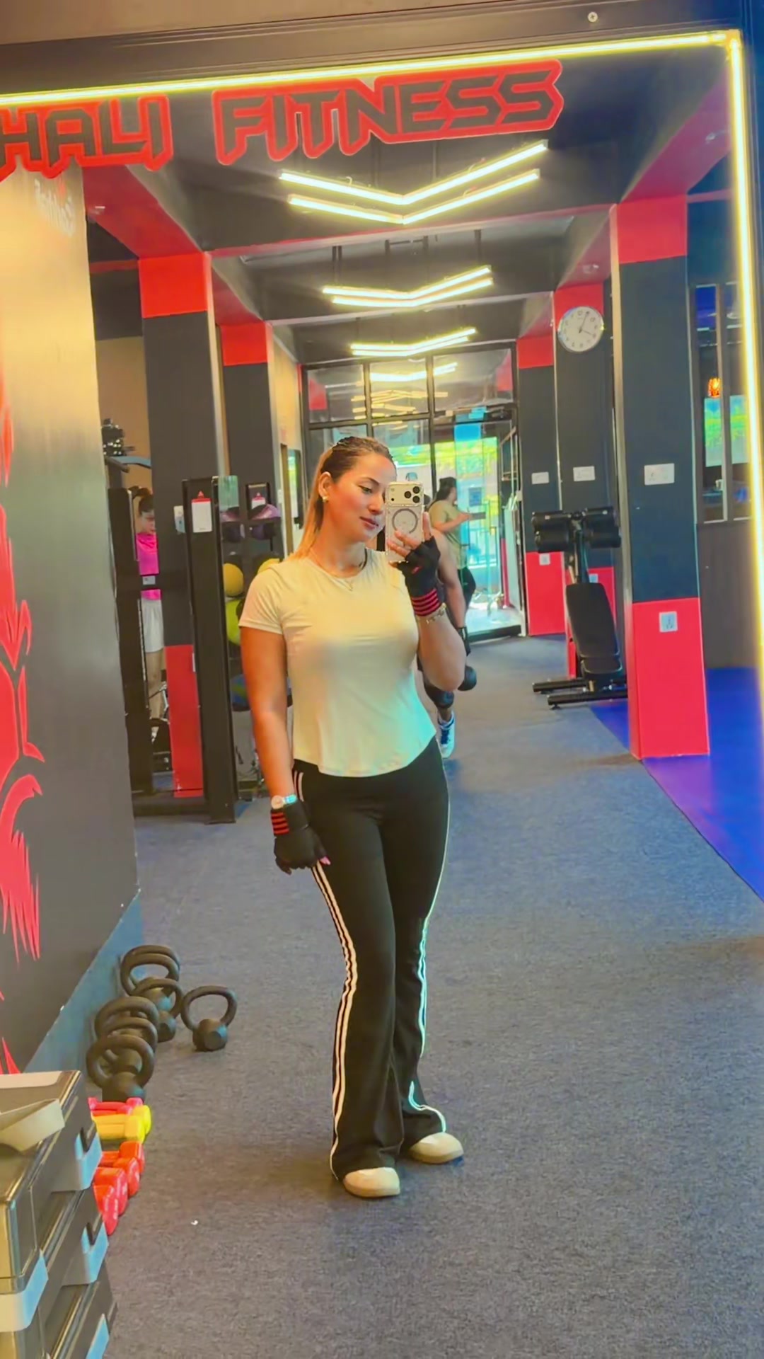@🧿❤️Sima Chetri❤️