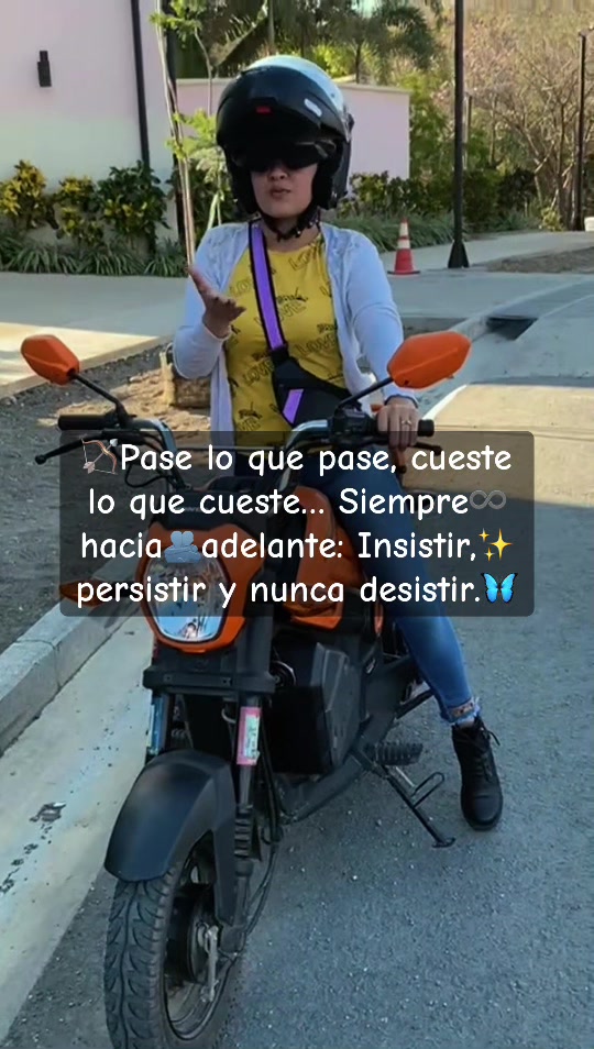 @Güeñita🦋
