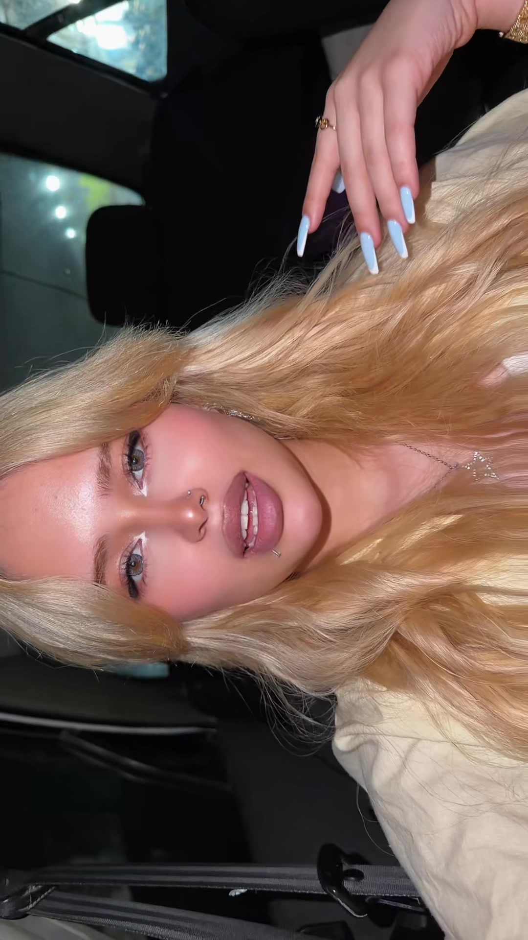@heliaydn
