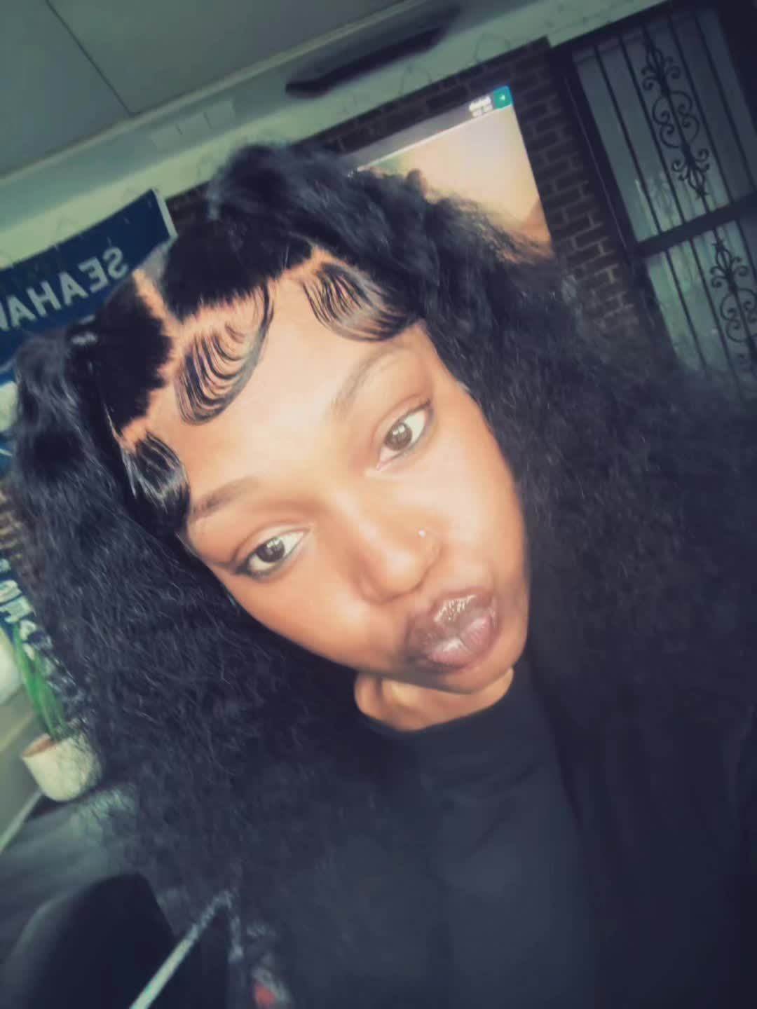@urlocalhottiee1