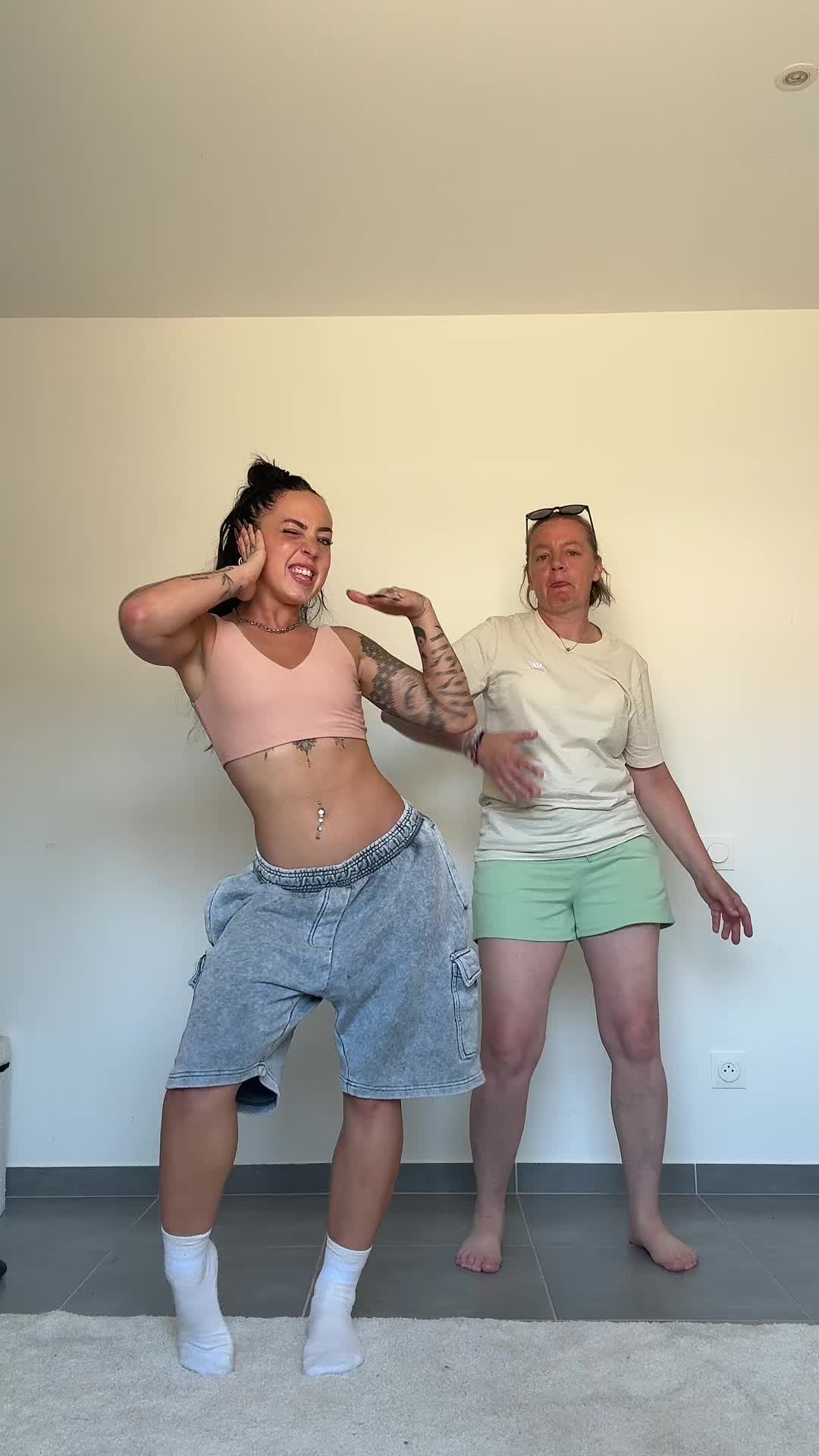 @CAMILLE_LA_DANSEUSE