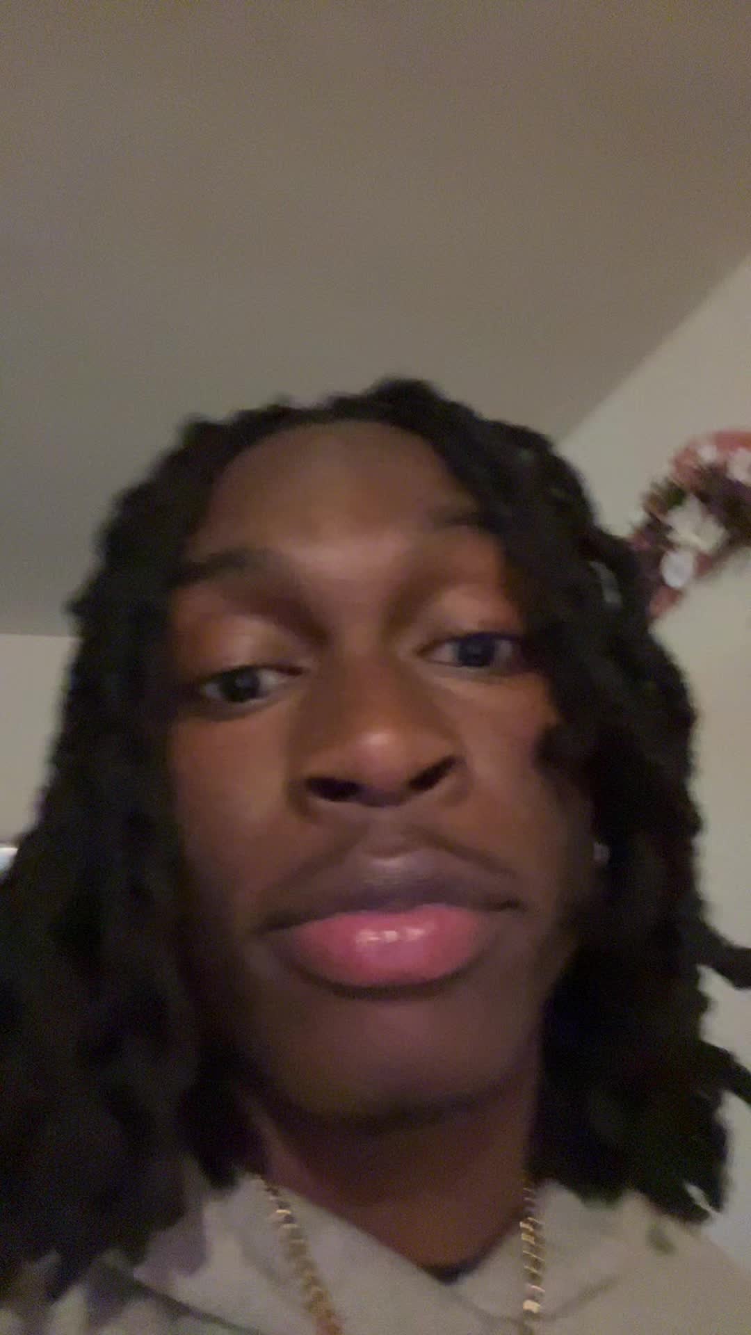 @️