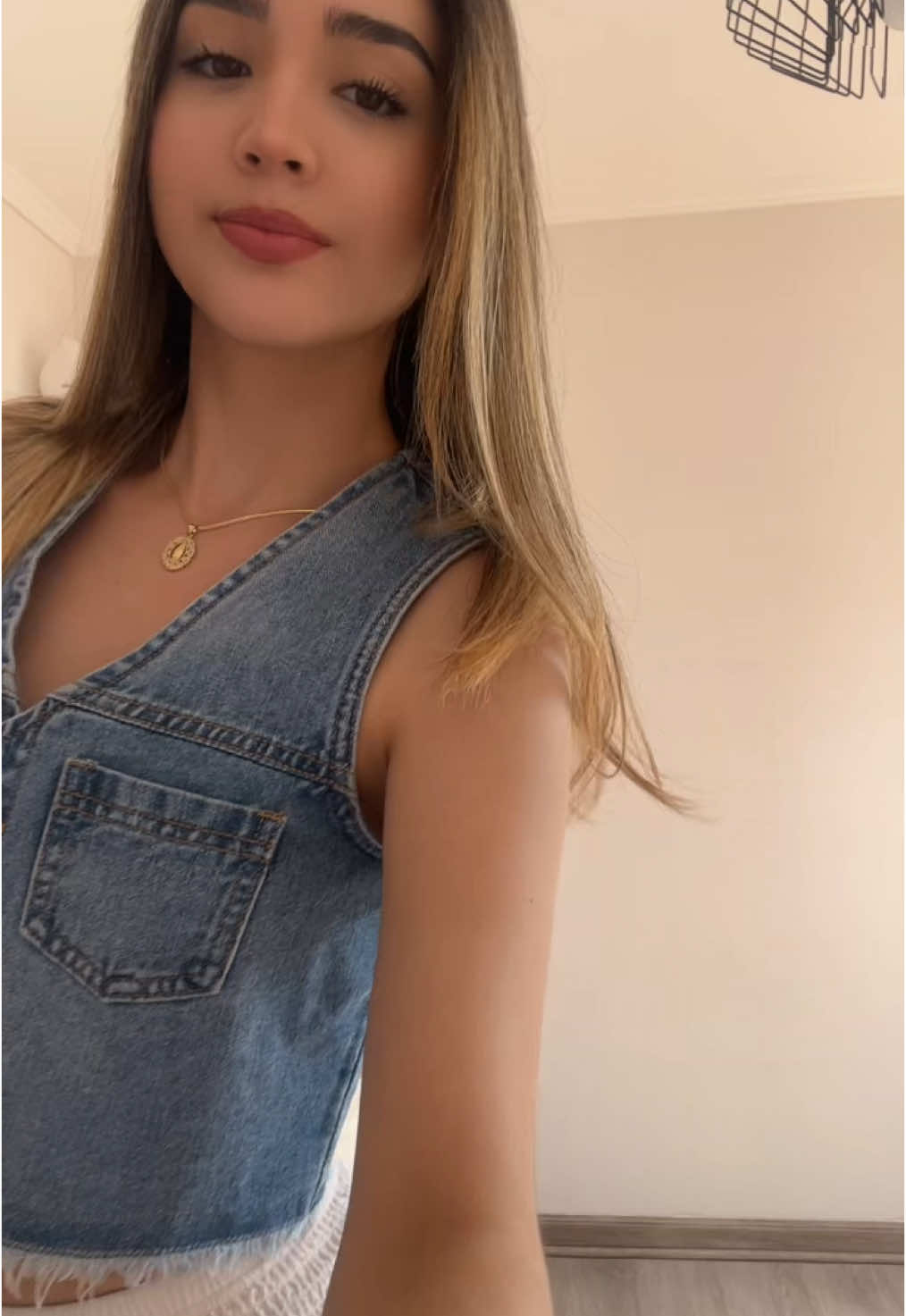@𝐴𝑙𝑒𝑥𝑎𝑛𝑑𝑟𝑎