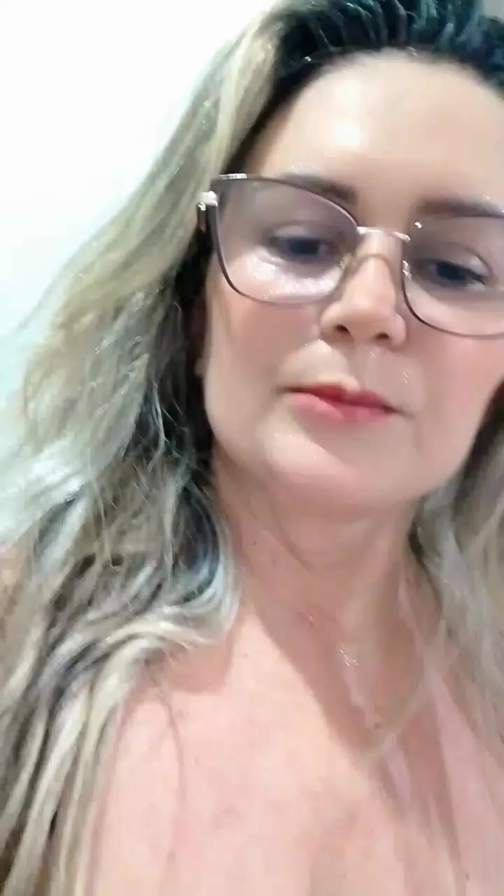 @S&aacute;