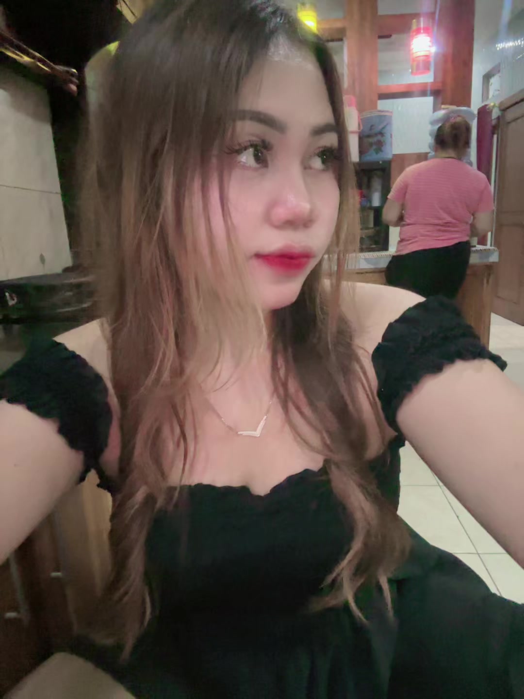@Adeliskaaa.