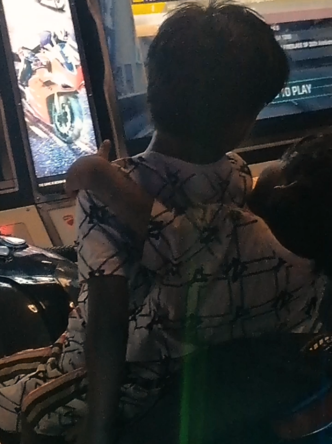 @avishta🧿🇲🇺._