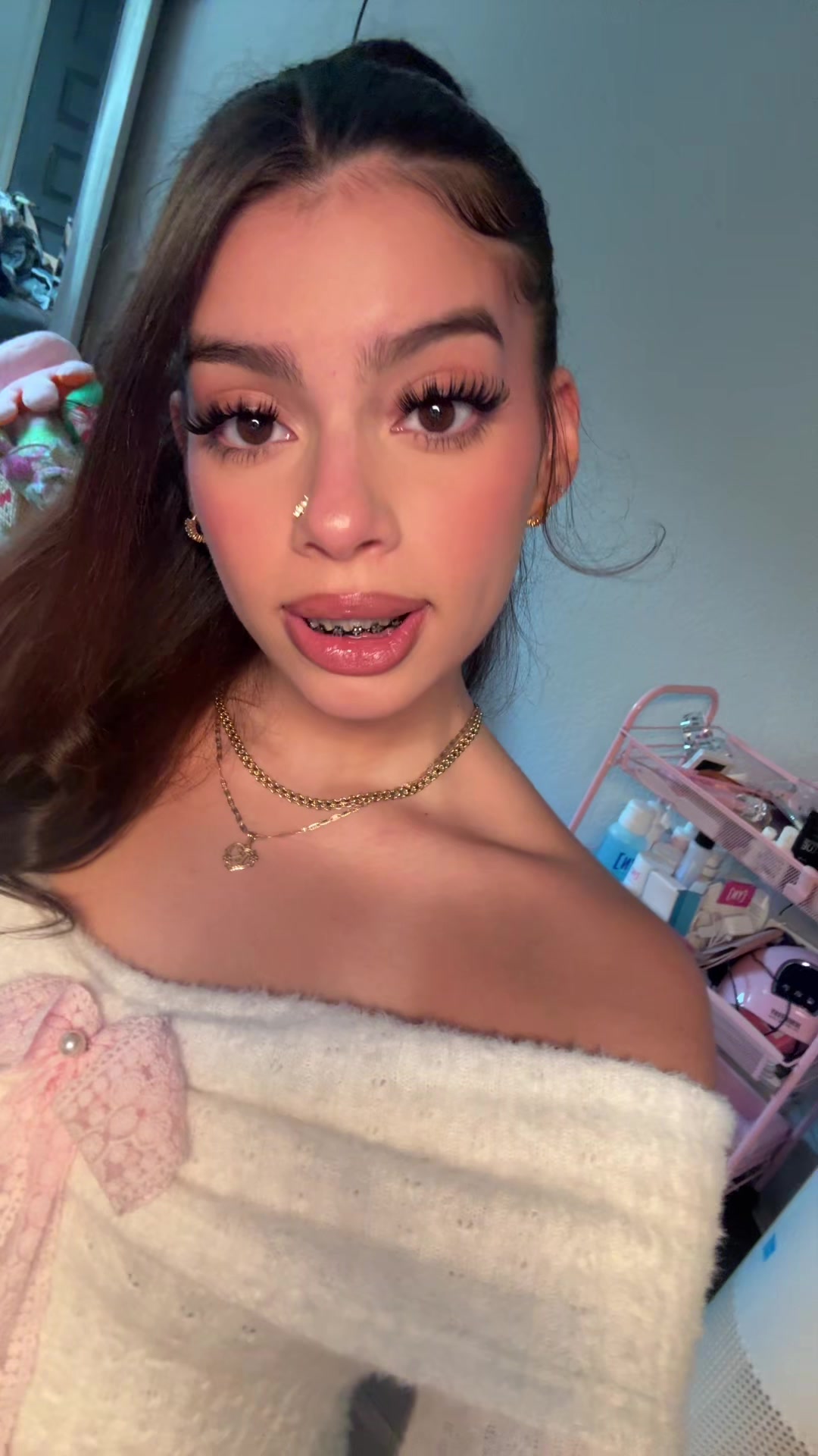 @️