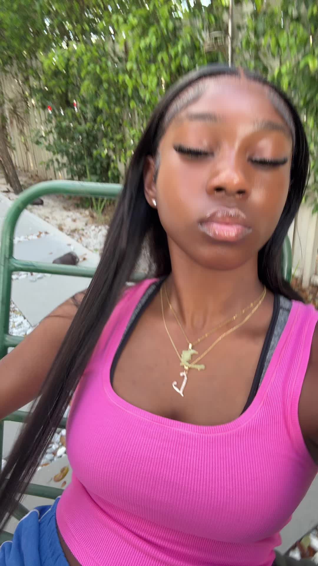 @L’ 🫦