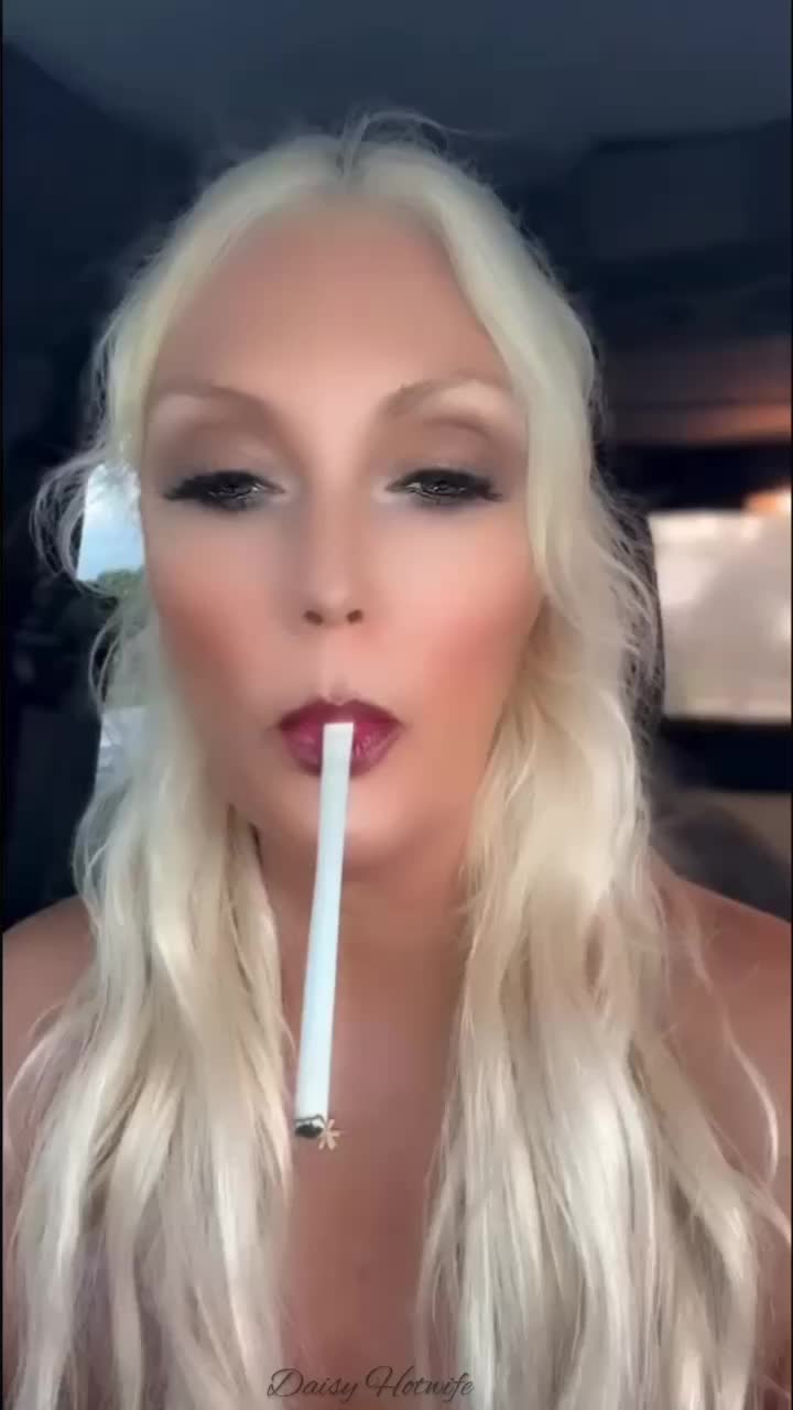 @Daisy Hotwife