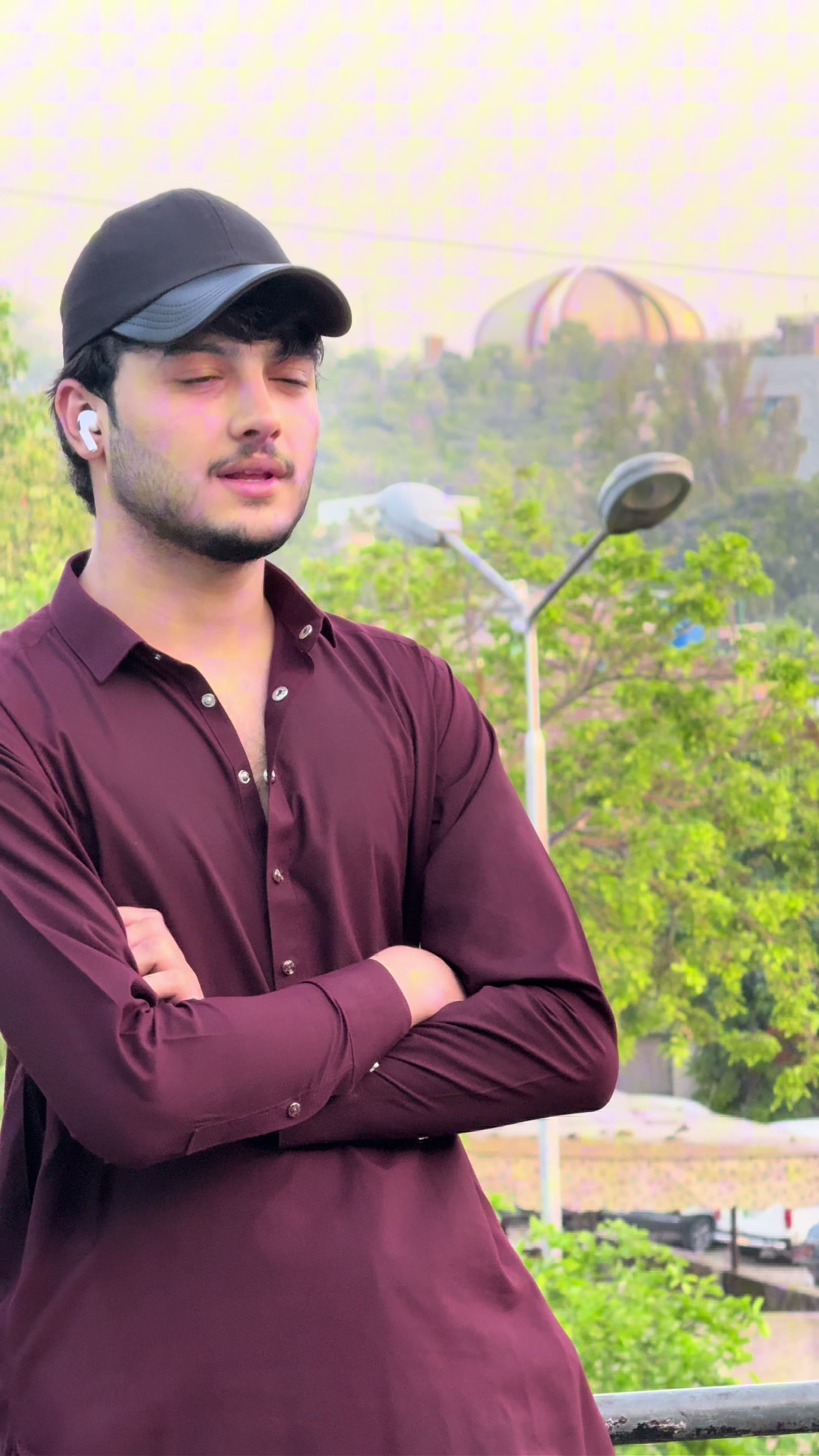 @Hussain_🫀