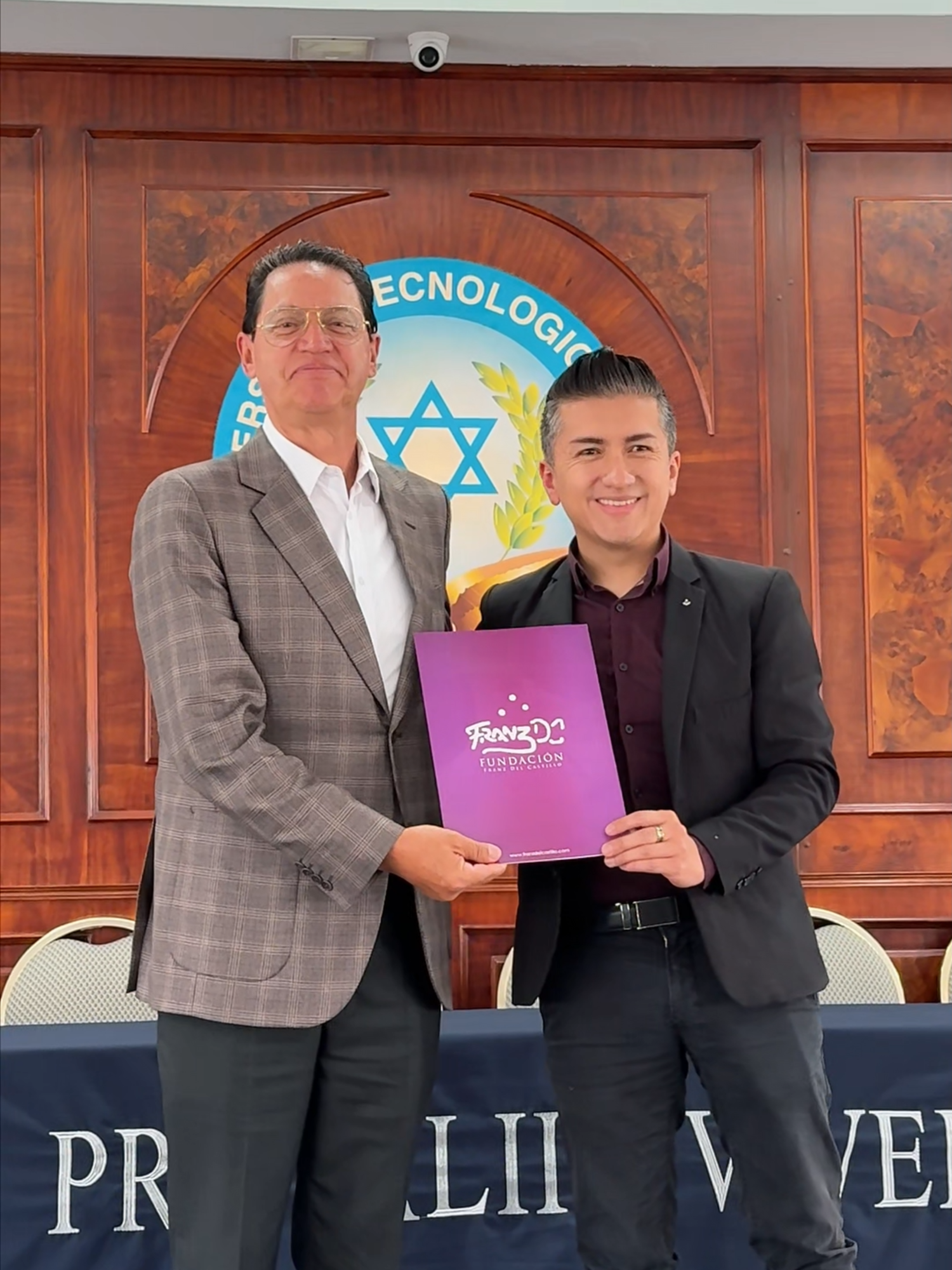 @universidad_israel