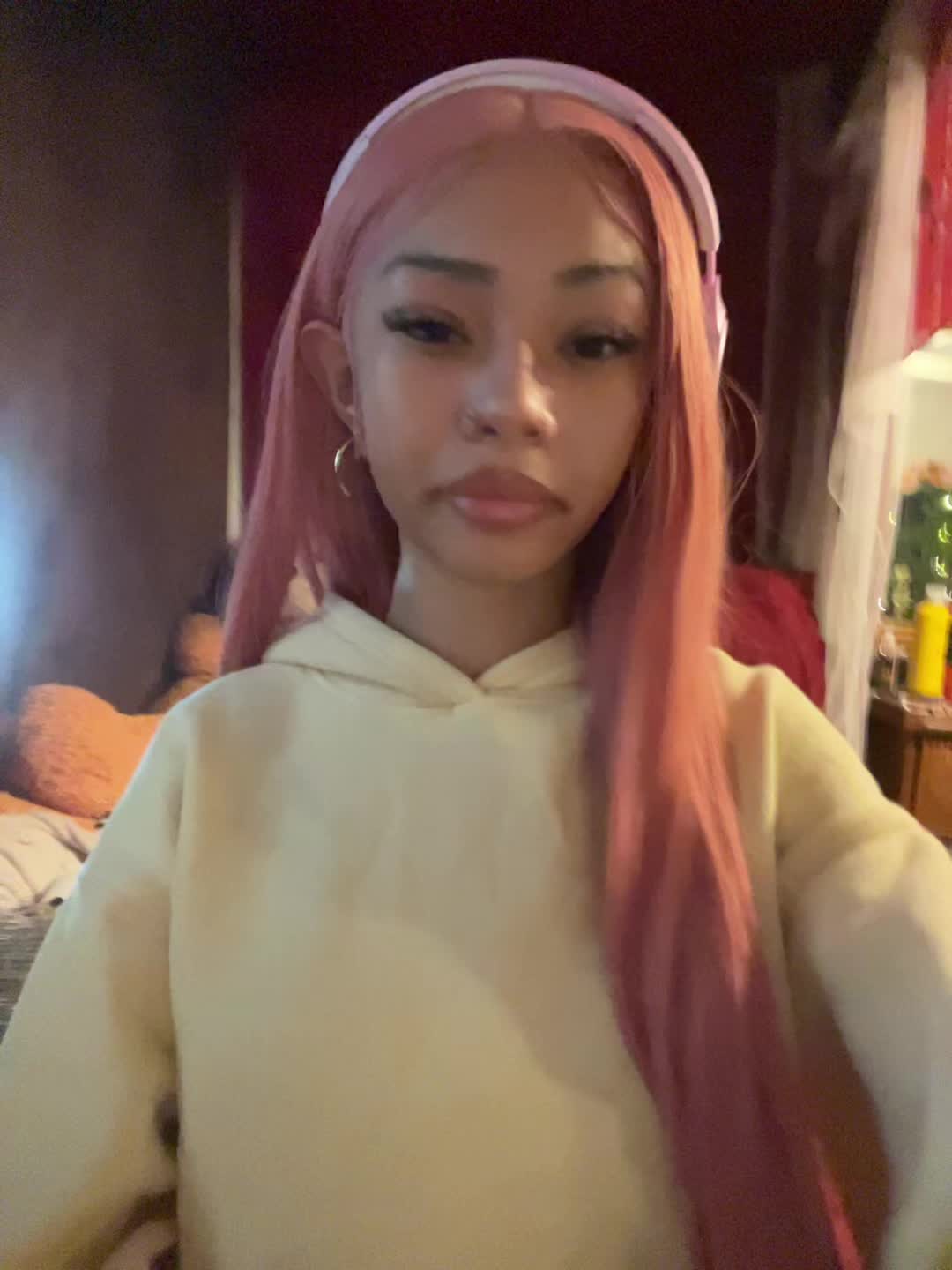 @️