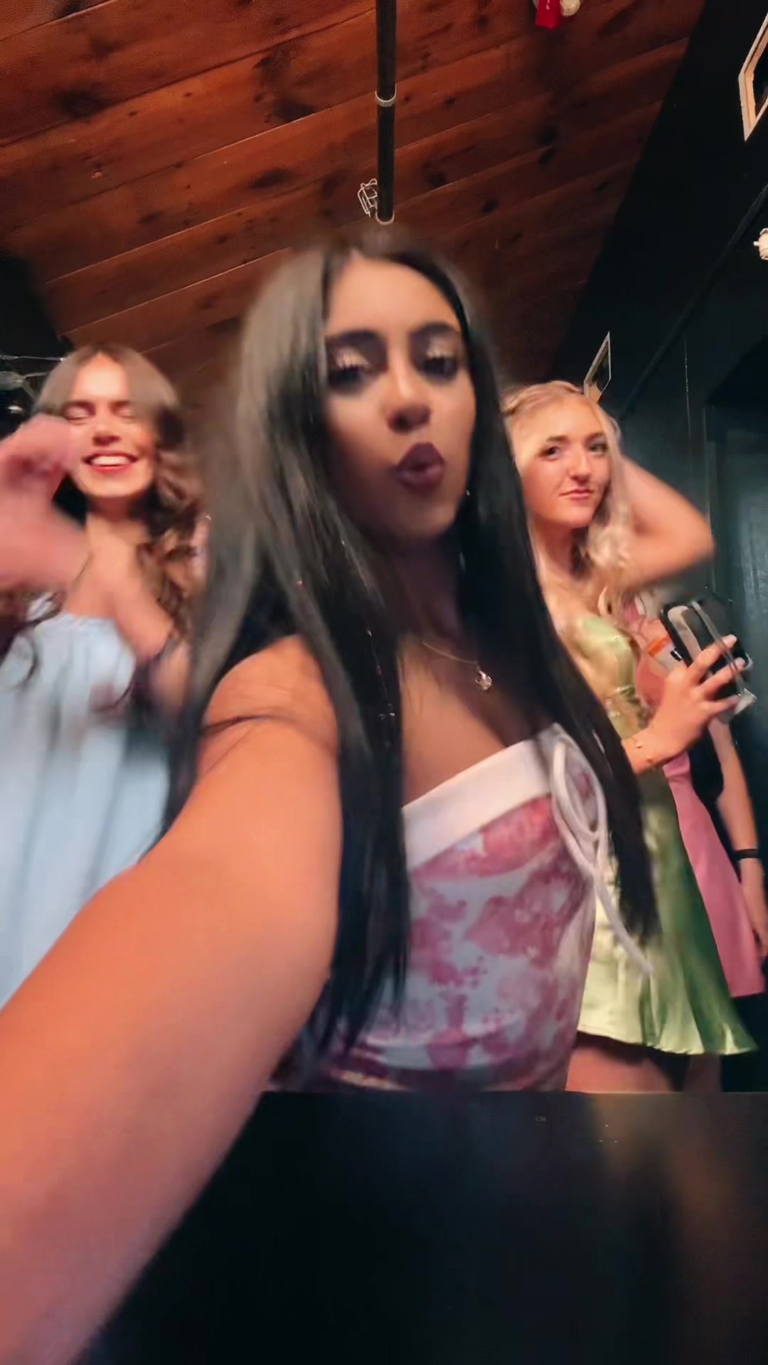 @Khushi 💋✨🥂🐆🖤