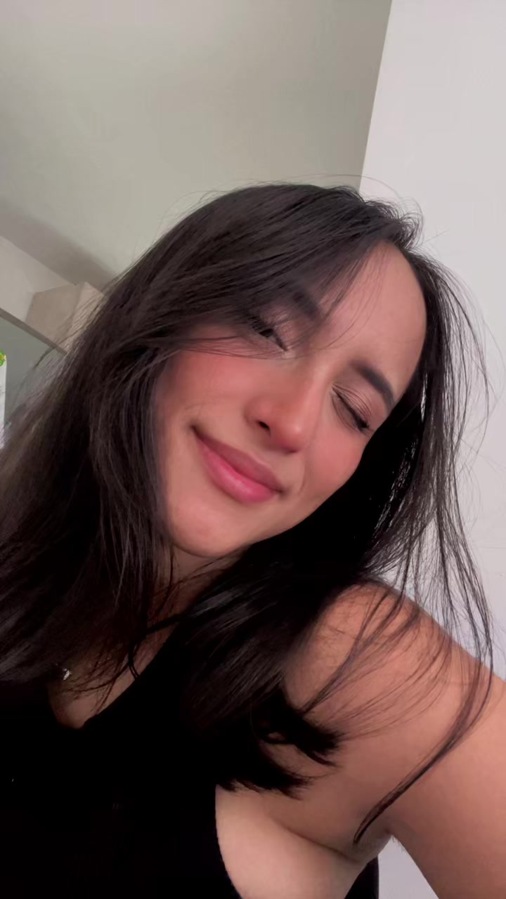 @HilaryRhodes