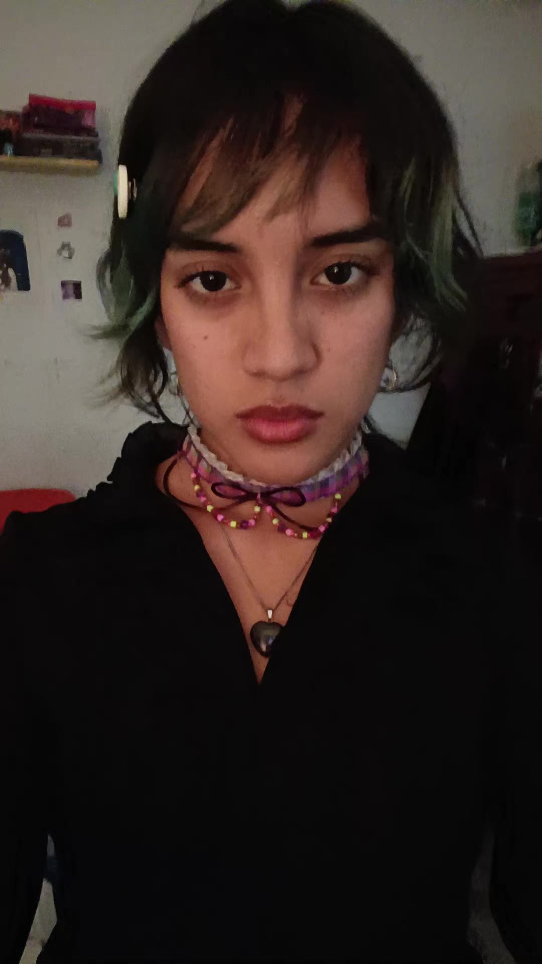 @:3