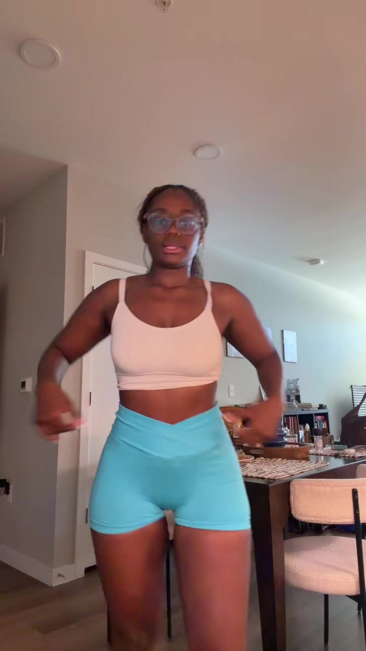 @Iloveapple03