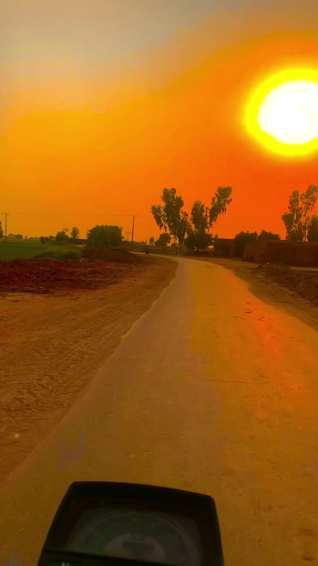 @میراپنجاب🌾🌞🌳