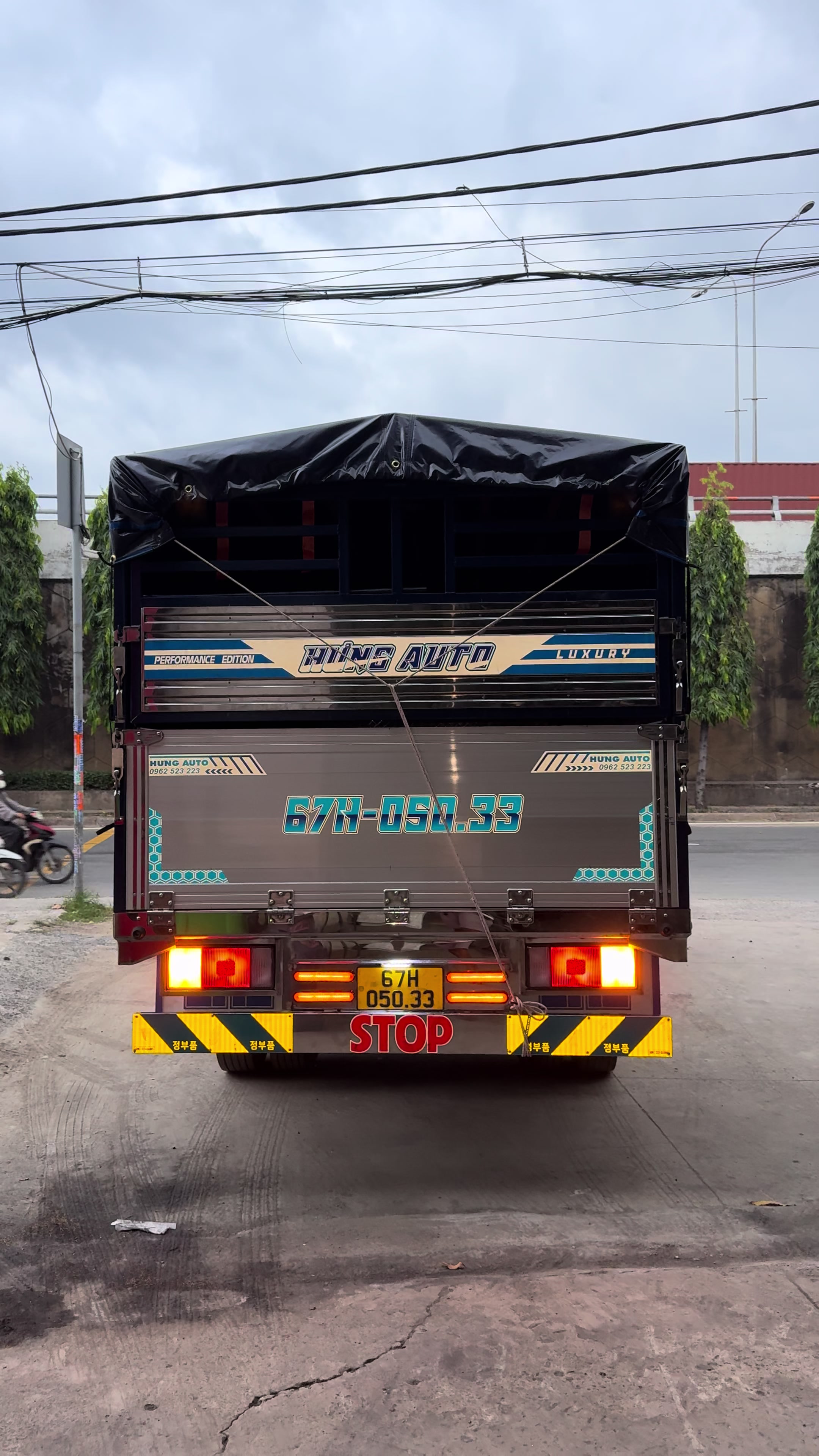 @Hoàng Hưng Xe Tải