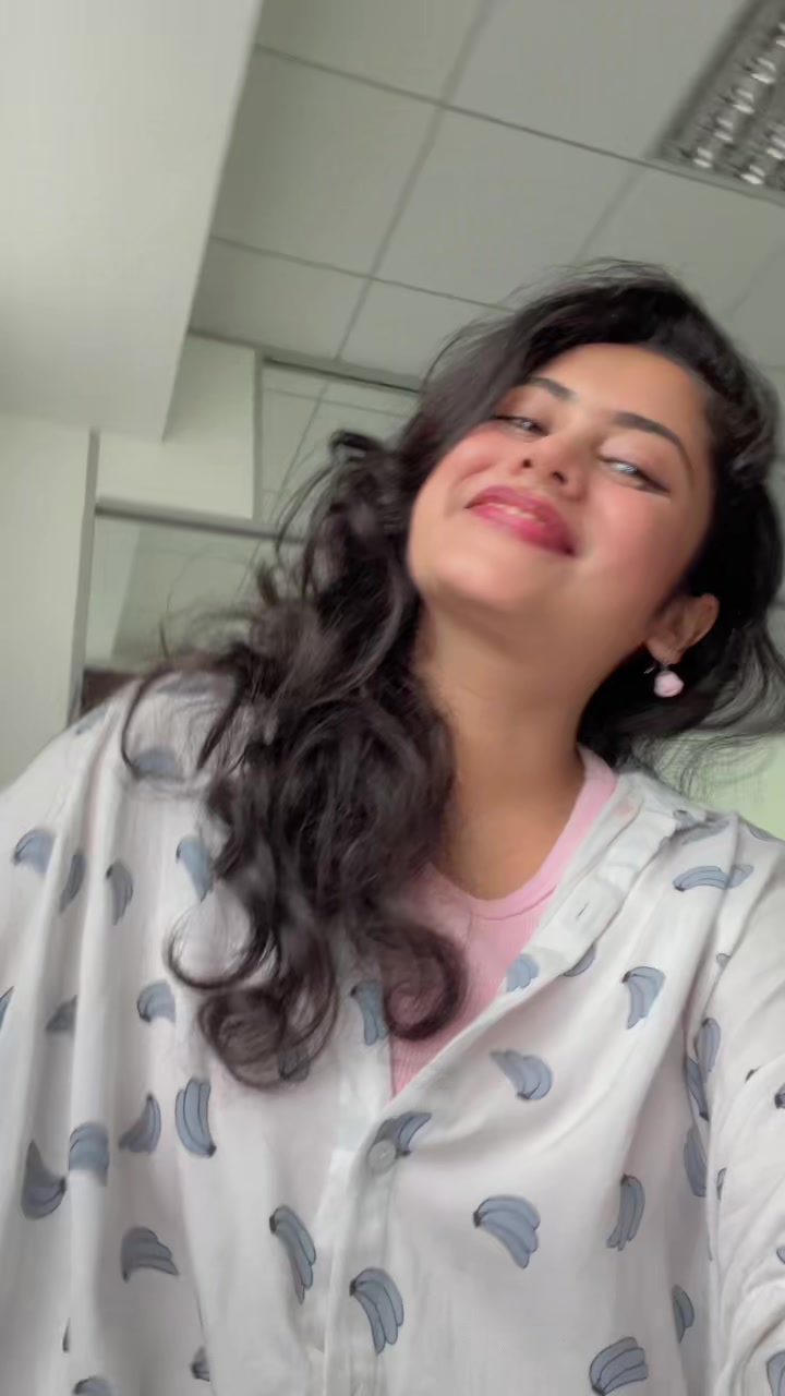 @MAYA 💫