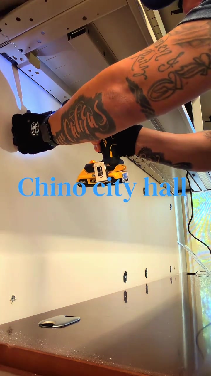 @Chavalon
