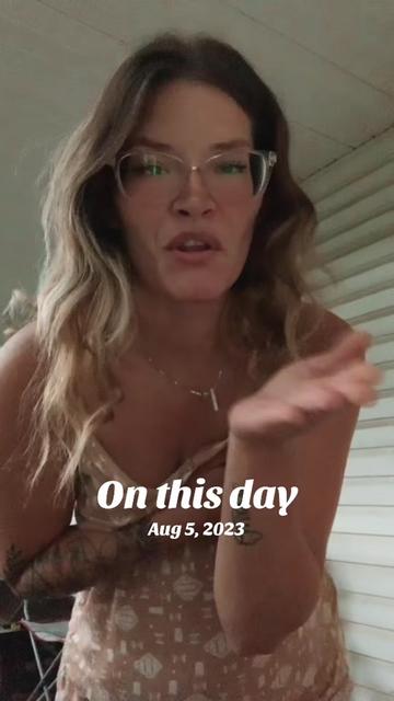@-Shaylyn traicie-๐๐