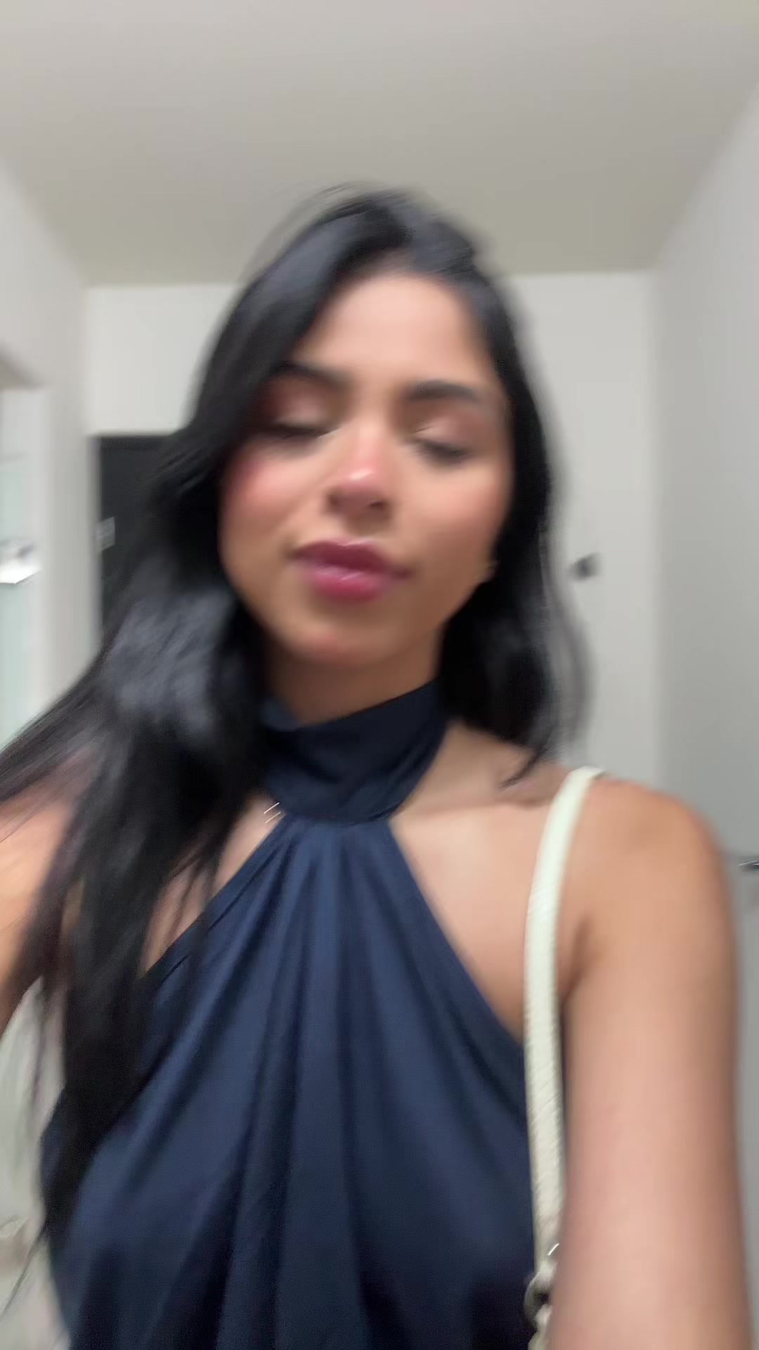 @crystalnevarez_