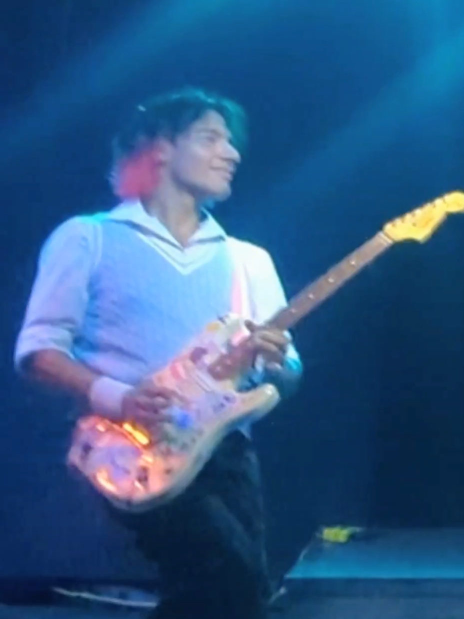 @F K P &Lambda; 🎸💫
