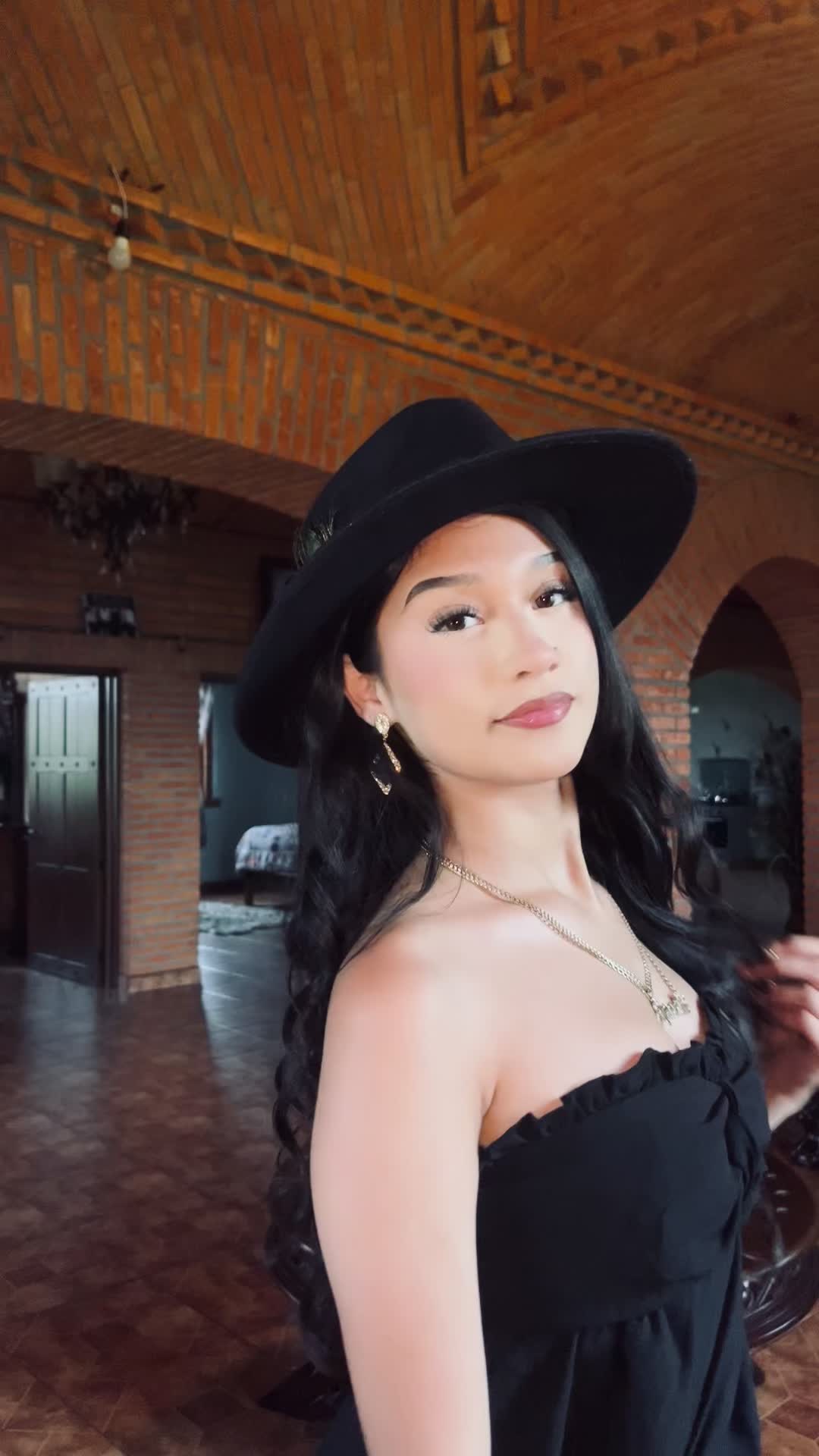 @𝐀𝐬𝐡🌷
