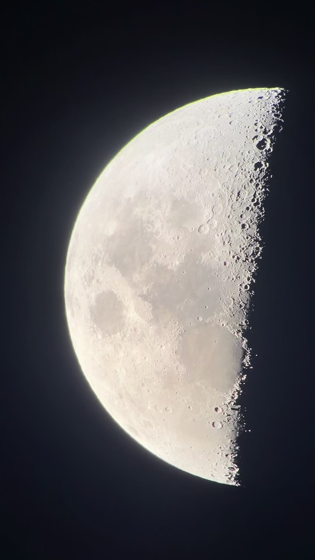 @moontaless