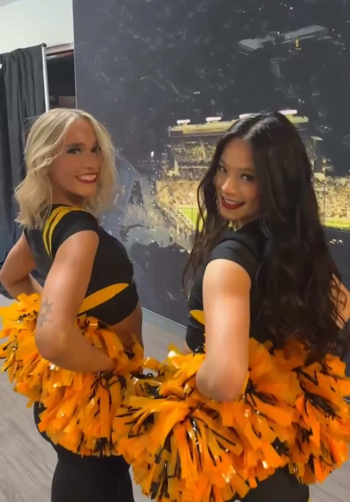 @TICATS DANCE & CHEER
