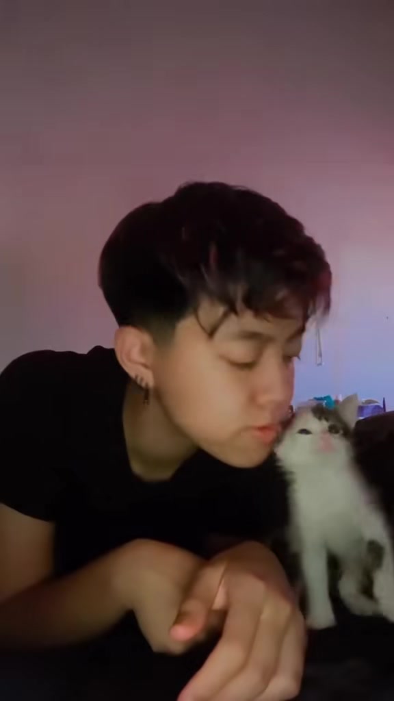 @Adyy