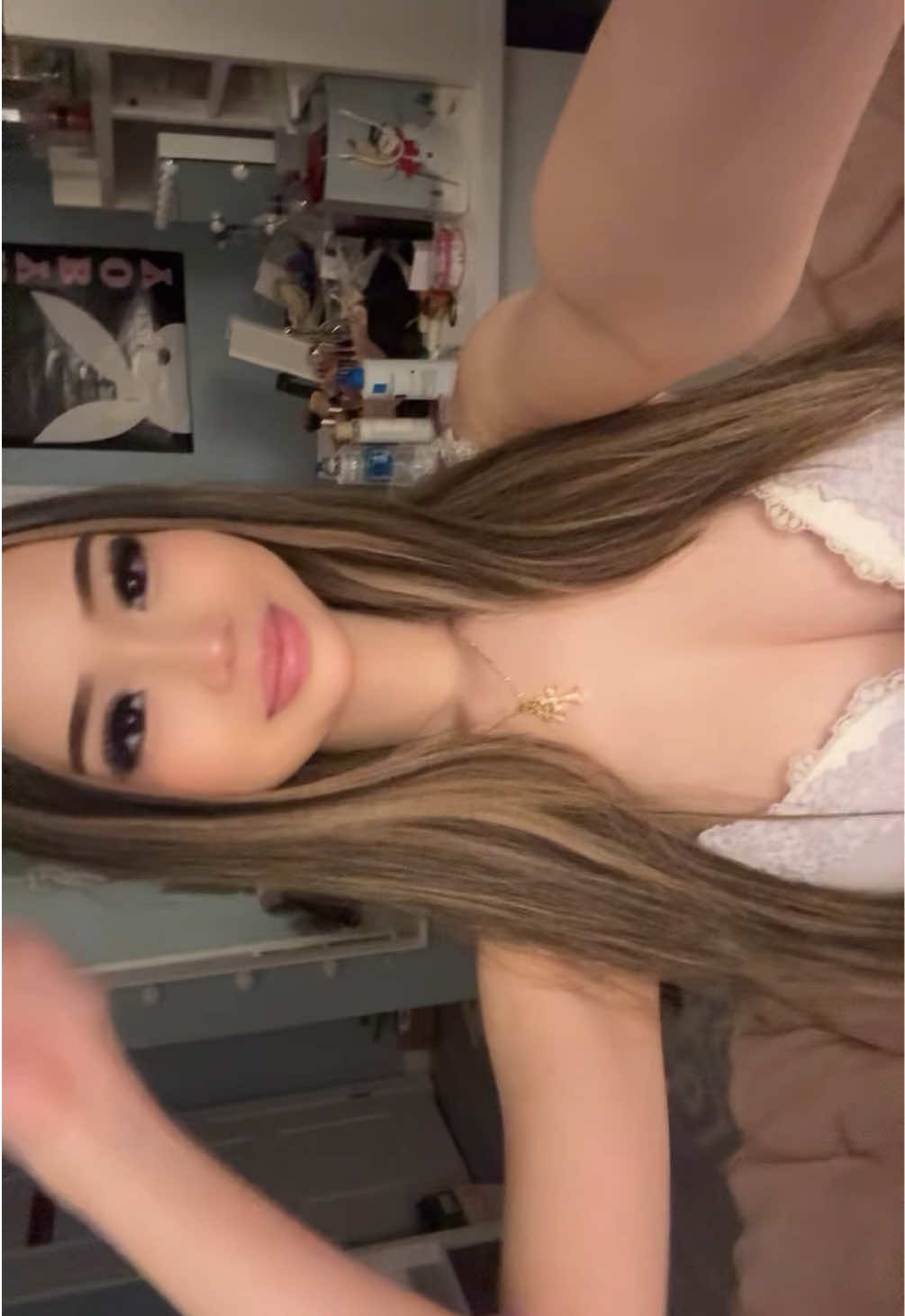 @𝒮𝑜𝒻