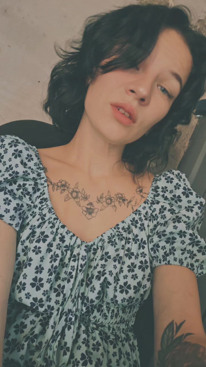 @Anya_Kotik