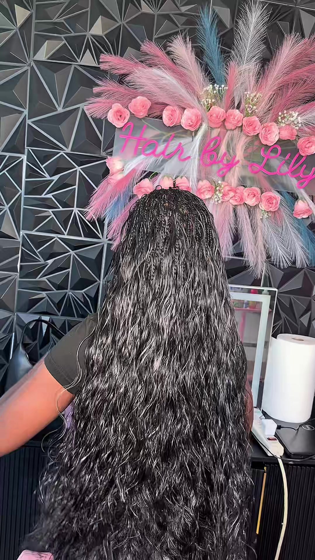 @Hairbylily Edmonton 🇨🇦