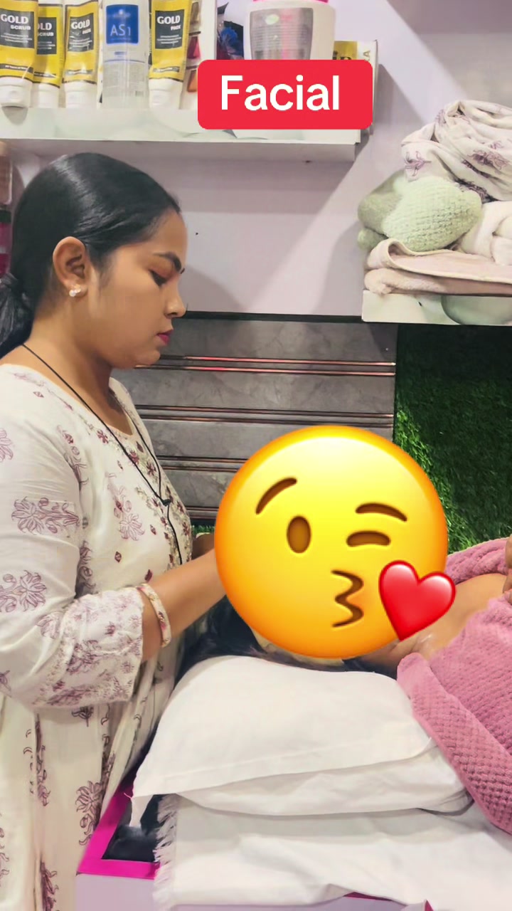 @Shila--makeup studio parasi