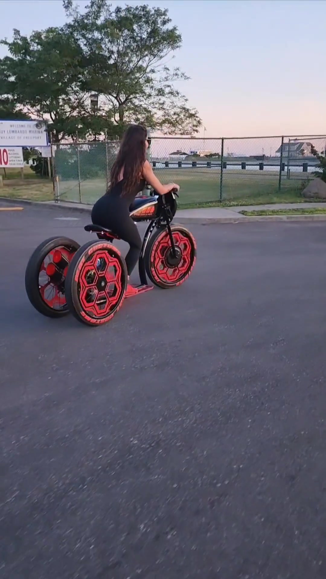 @Jrat Custom E-Bikes