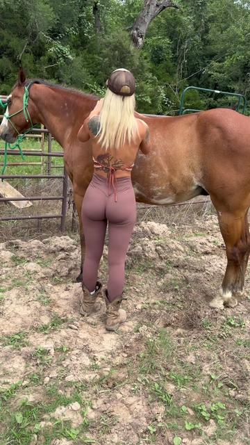 @swampbarbee