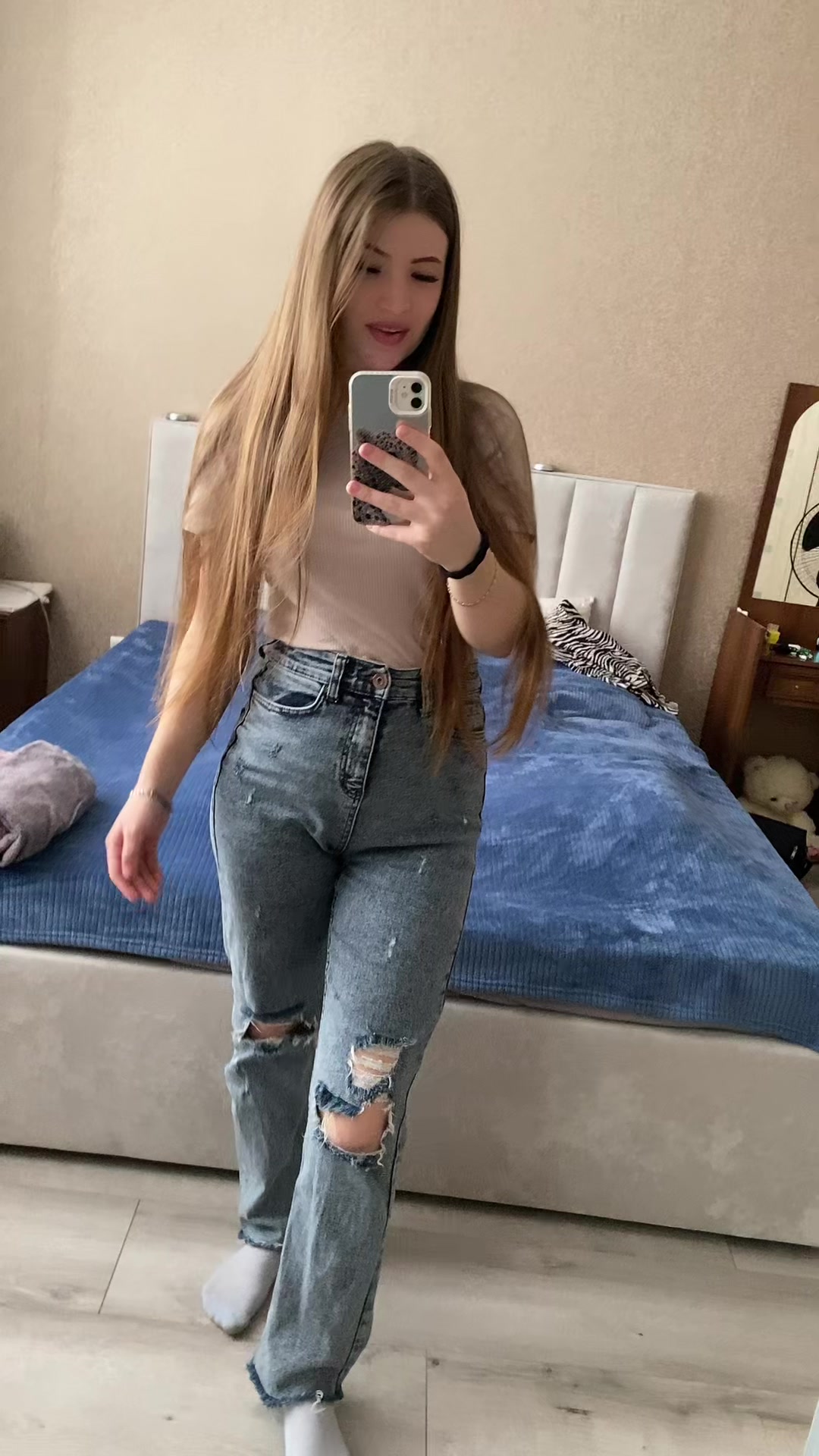 @Мирка😈🥰