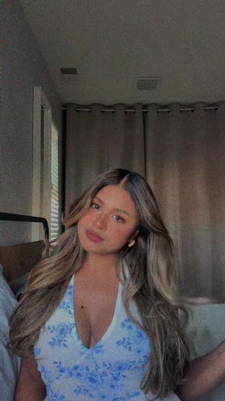 @AyisellQ